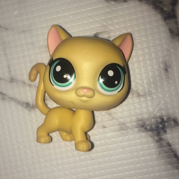 Littlest Pet Shop Toys Lps Littlest Pet Shop Yellow Cat Poshmark